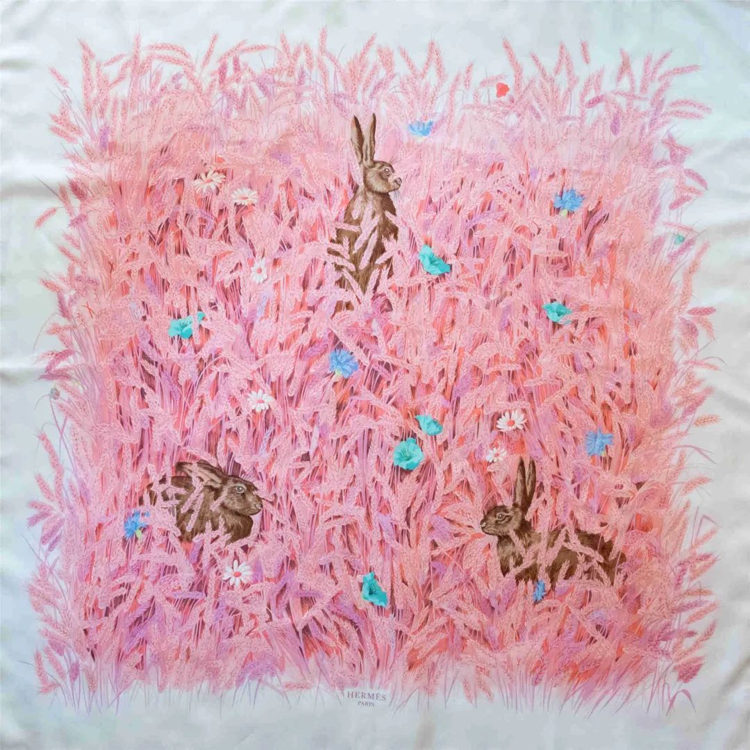 爱马仕丝巾经典款推荐,最热销款爱马仕丝巾