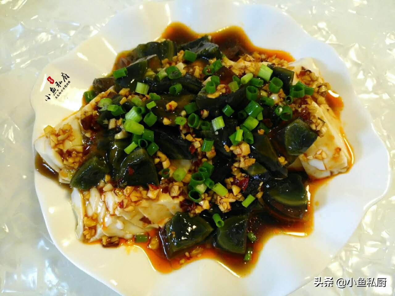 夏天太热就别炒菜了，试试这道凉菜吧，低脂高钙又爽口，越吃越香