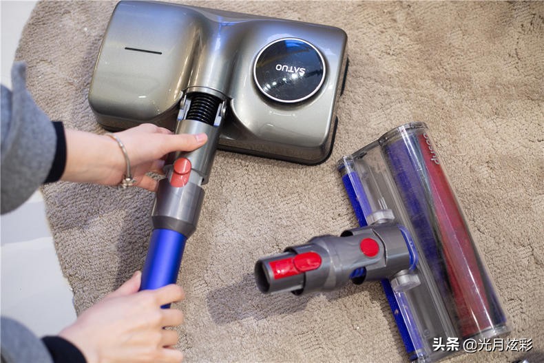 当戴森遇见洒拖吸尘拖地一机搞定,戴森拖地用什么清洁