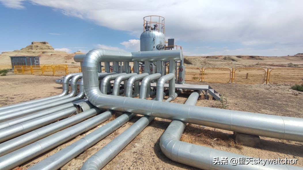 克拉玛依魔鬼城石油井,克拉玛依魔鬼城