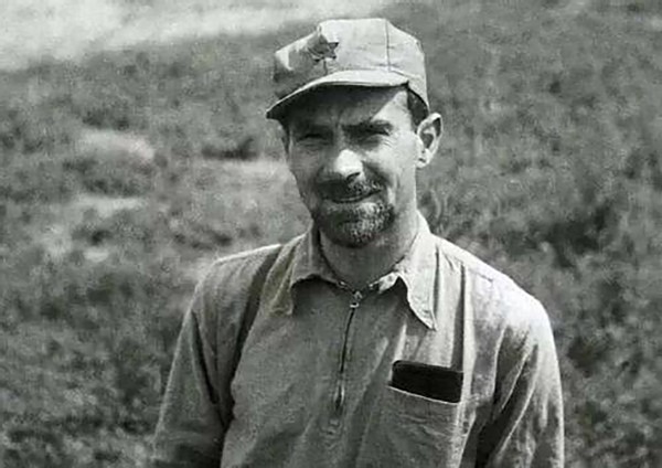 吃苦耐劳、大难不死，在外国记者*诺斯**眼中，毛主席是个怎样的人？