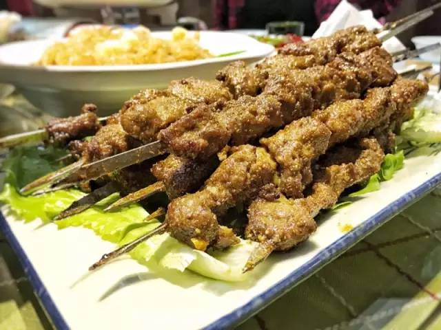 那些不肯去汉阳的，告诉你们！太没口福了！不服来战