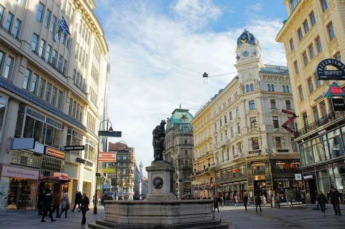 比瑞士还漂亮的地方,比瑞士更好国家有哪些