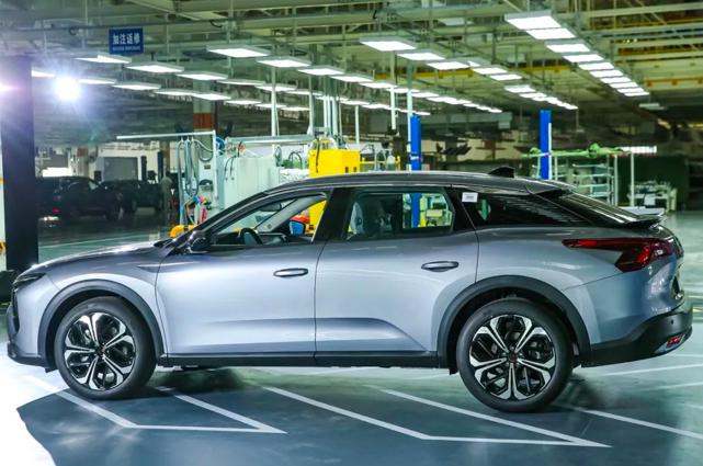 雪铁龙凡尔赛c5x品牌直营中心,凡尔赛c5x天窗用的品牌什么玻璃