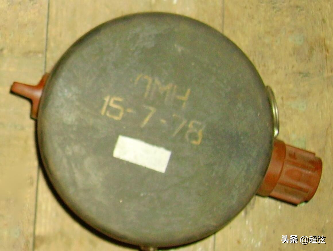 不小心踩着地雷如何自救,如果现实中踩到地雷了该如何自救