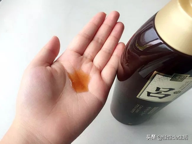 脱发头皮干用什么洗发水最好,头皮油秃头用什么洗发水