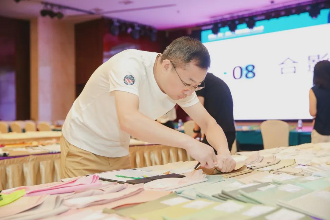 优可丝8812面料,首届中国时尚面料设计大赛评审会