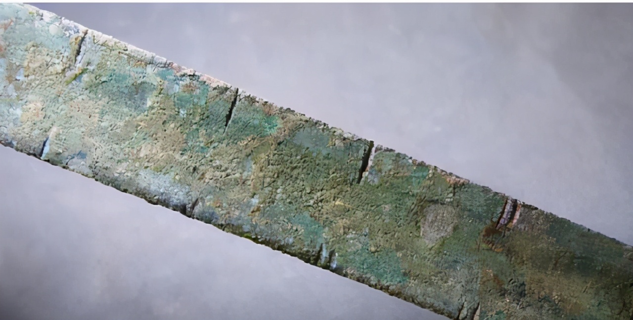 三国演义关羽九尺高是真的吗,三国演义中关羽身高几尺