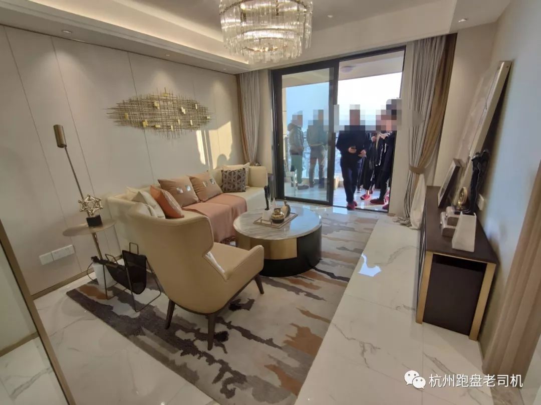 交付了没办房产证可以卖吗,交付一年未办房产证能退房吗