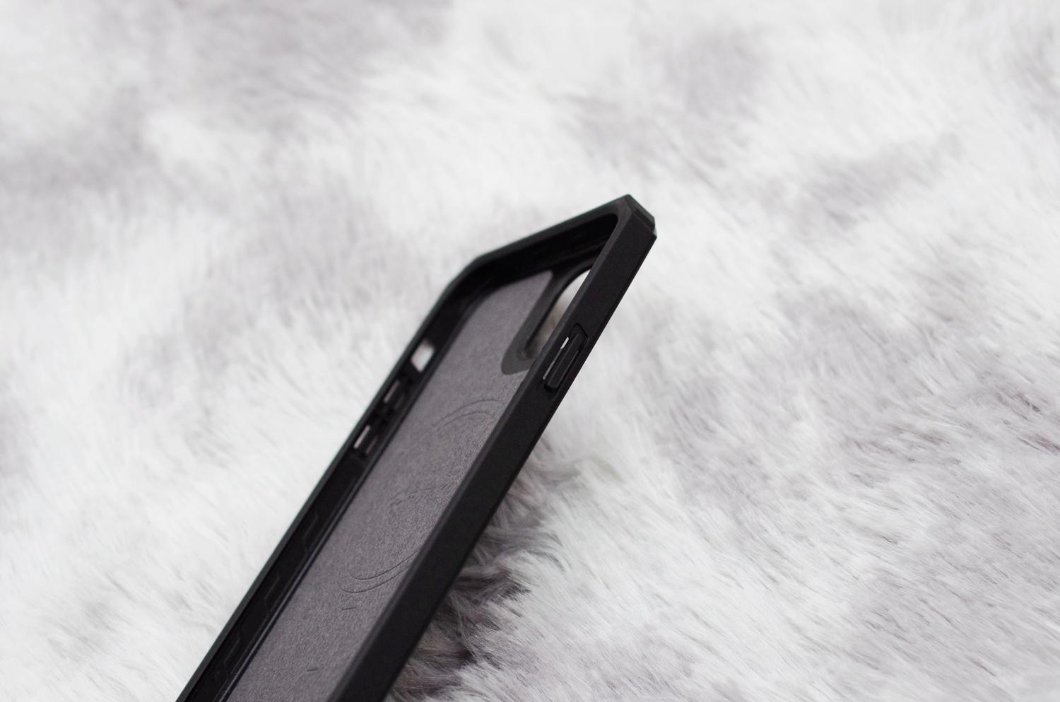 或许比原厂还要好一些：我的iPhone12的“高冷”配件们