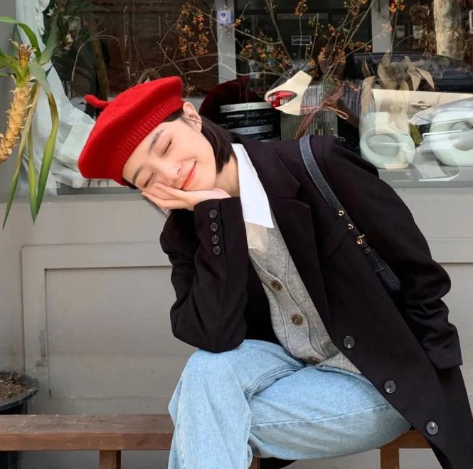 秋天帽子脸小头小,秋天帽子显脸小