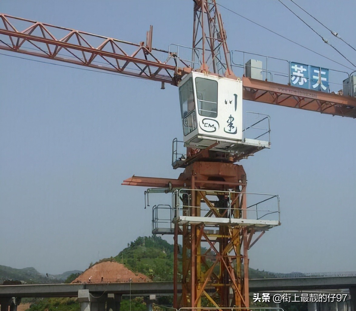 塔吊操作员有前途吗,塔吊信号工工资一般多少