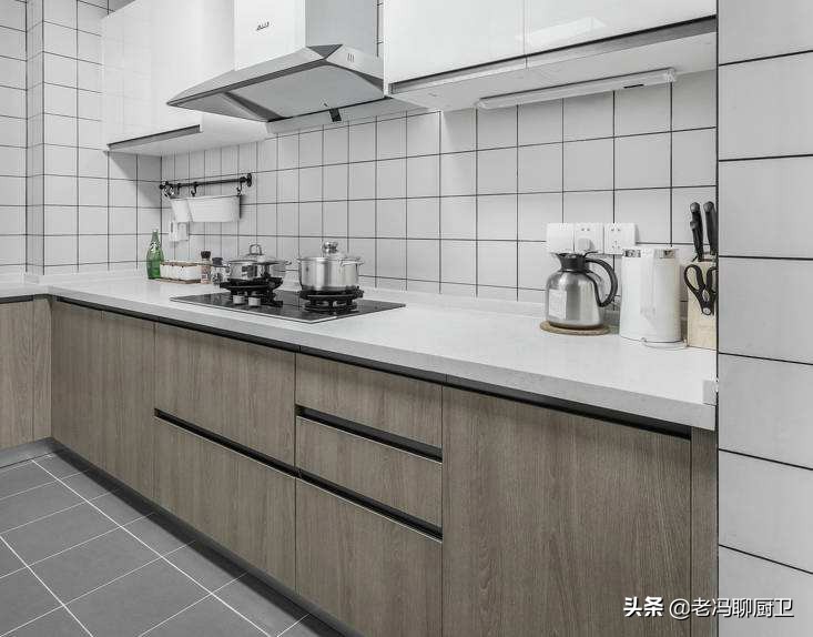 厨房毛坯墙壁油烟怎么处理,厨房油烟特别难清理吗