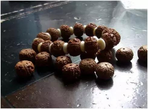 无齿金刚菩提子打磨视频,藏式无齿金刚