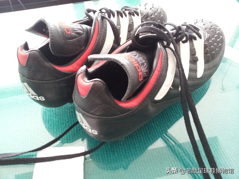 破产酒鬼的球鞋拍卖值6万,加图索的恩人名字成为香港路名