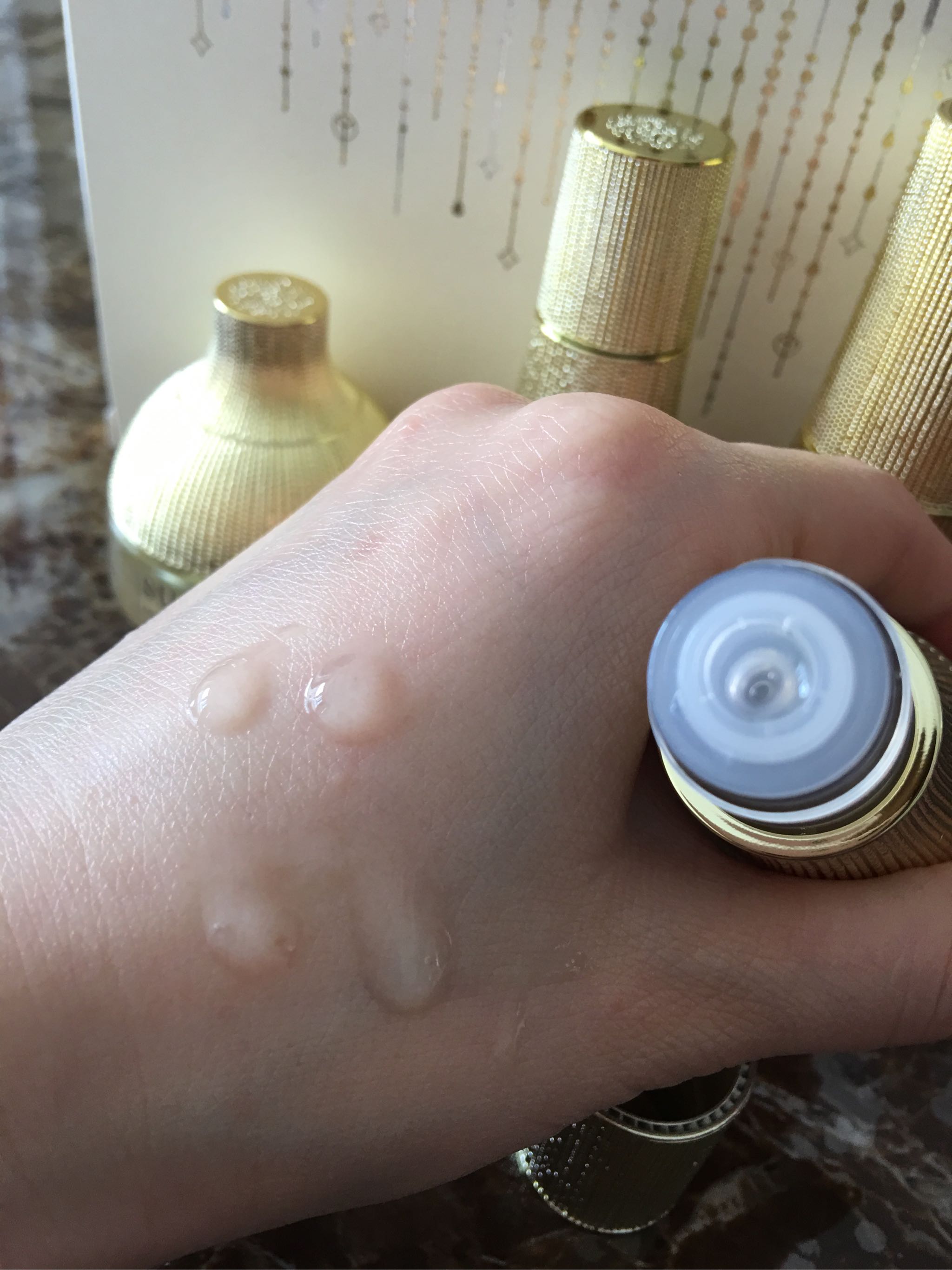 苏秘37呼吸防晒辨别真假,韩国苏秘37度呼吸金色怎么样