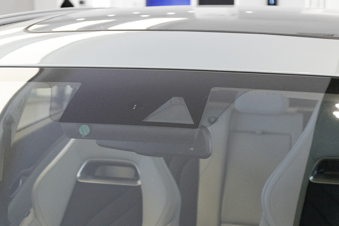 哪吒u新能源汽车推荐2021驾驭版,透明a柱的车