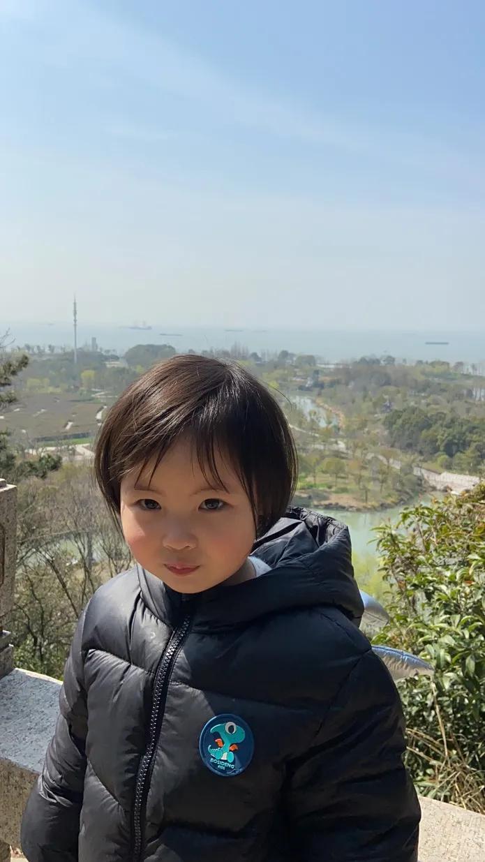 宝宝喜欢钻缝隙怎么办,宝宝喜欢钻夹缝怎么办