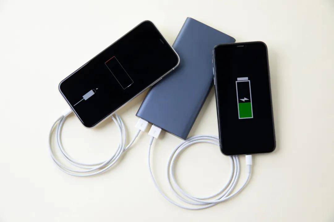 共享充电宝“闷声发财”：进KTV先交1万元，代理年赚20万