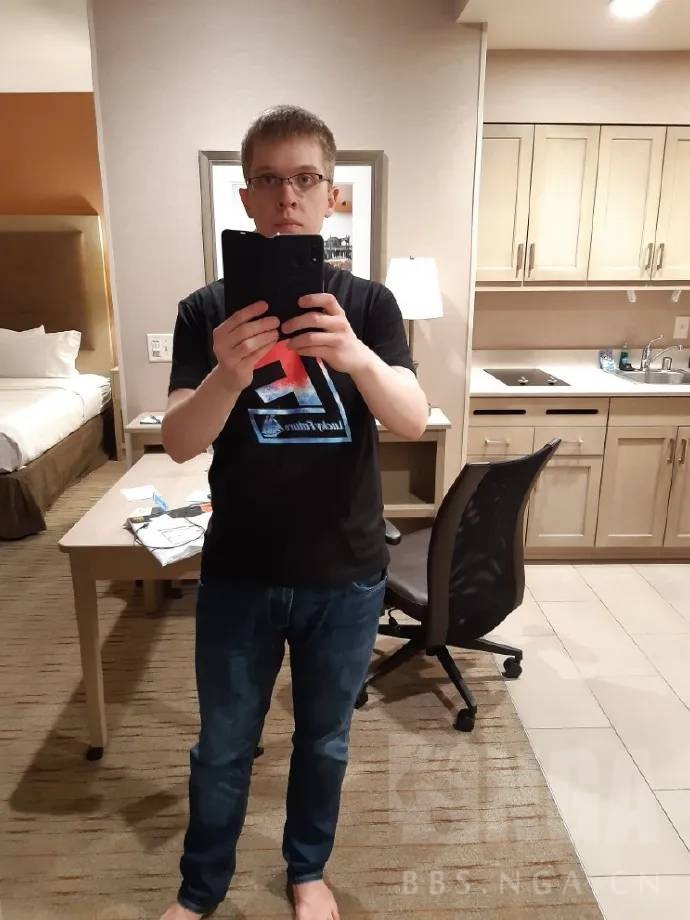 魔兽选手happy直播,魔兽争霸选手happy直播间