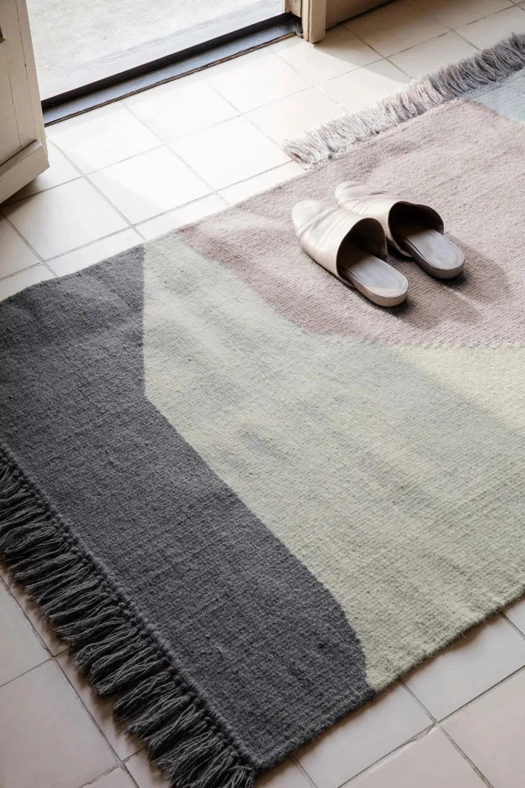 卧室有没有必要全屋通铺地毯,家里铺地毯不再是鸡肋