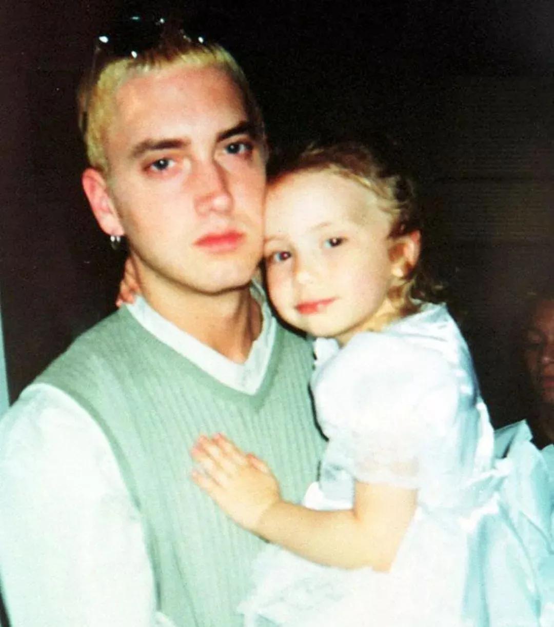 阿姆与女儿现状,阿姆女儿多大了