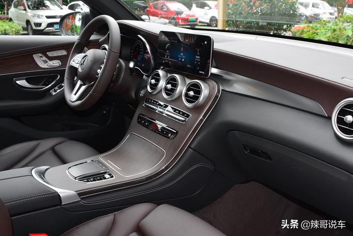 奔驰glc轿跑suv沉浸式体验,奔驰glc一款奢华的家用suv