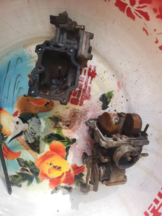 本田摩托车幼兽70c,改装老款铃木摩托