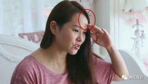 小眼睛厚嘴唇塌鼻梁的女明星,大眼小脸女明星