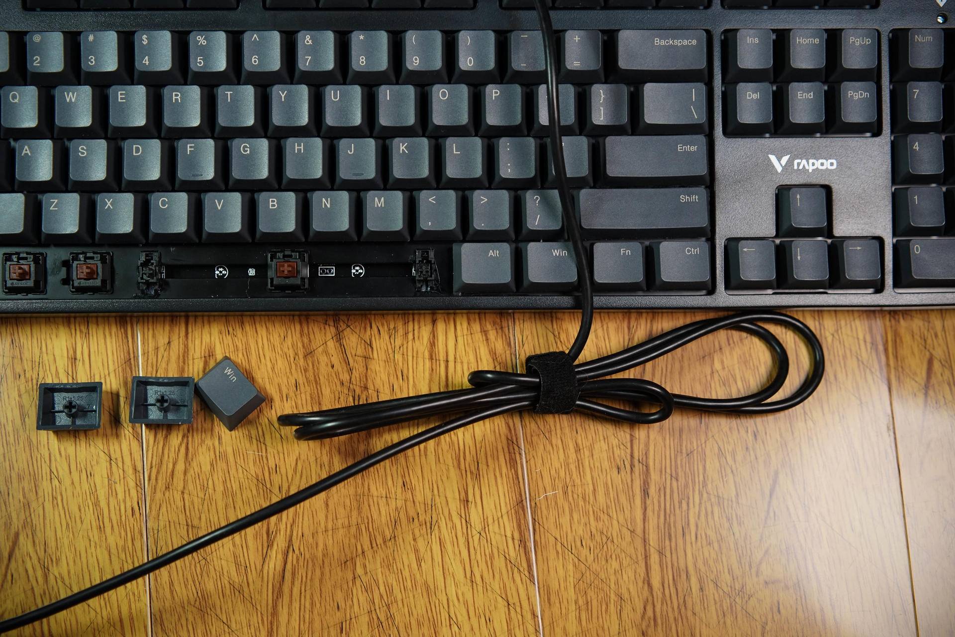 雷柏v860和达尔优a87哪个好用,性价比键盘茶轴推荐