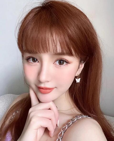 每次洗头梳头都掉很多头发怎么办,每次洗头都掉四五十根头发正常吗