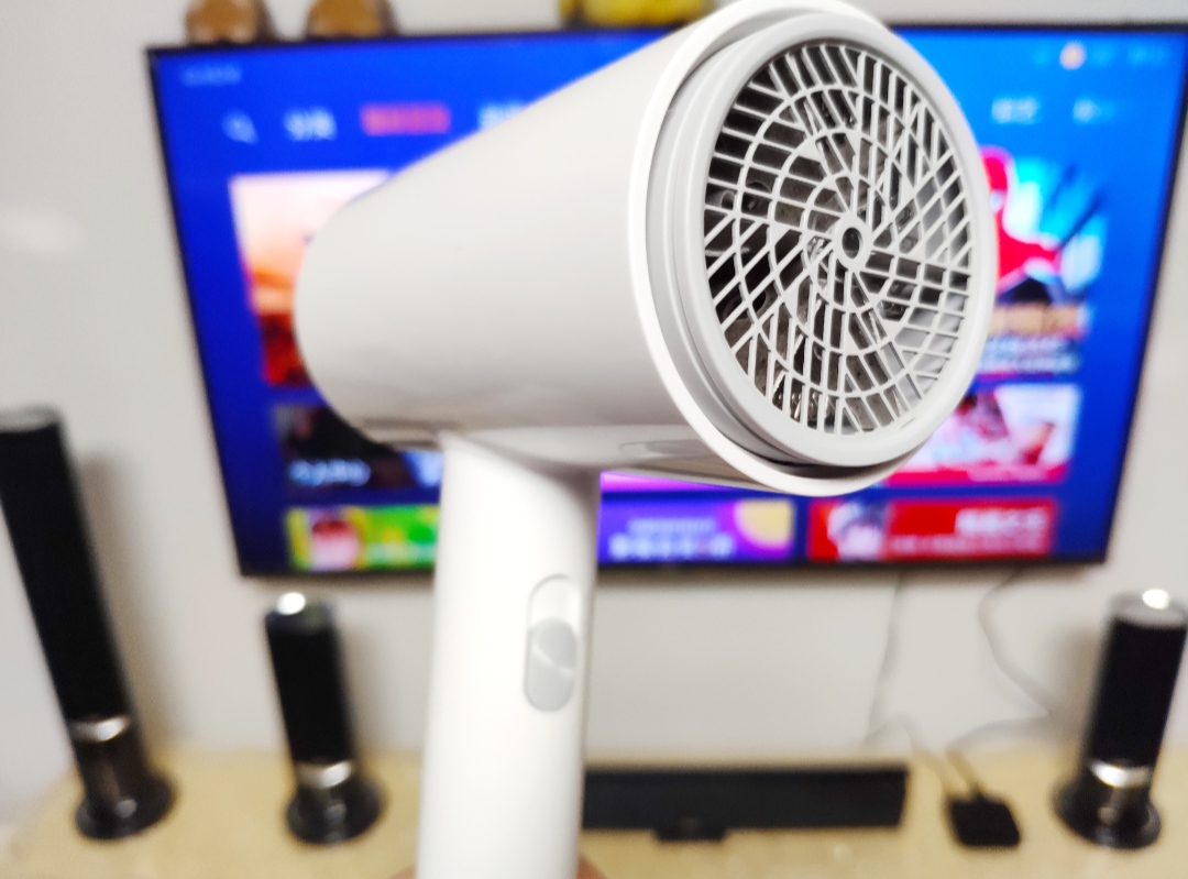 旗舰电吹风,须眉负离子电吹风的介绍