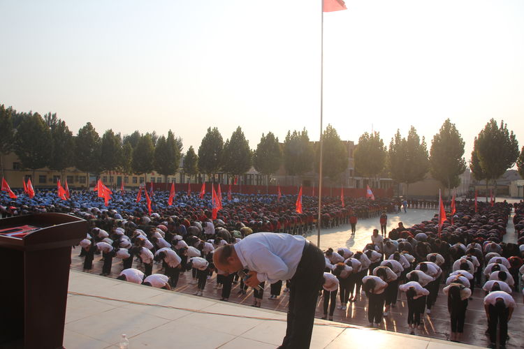 祭孔大典的观后感,祭孔拜师仪式的新闻采访