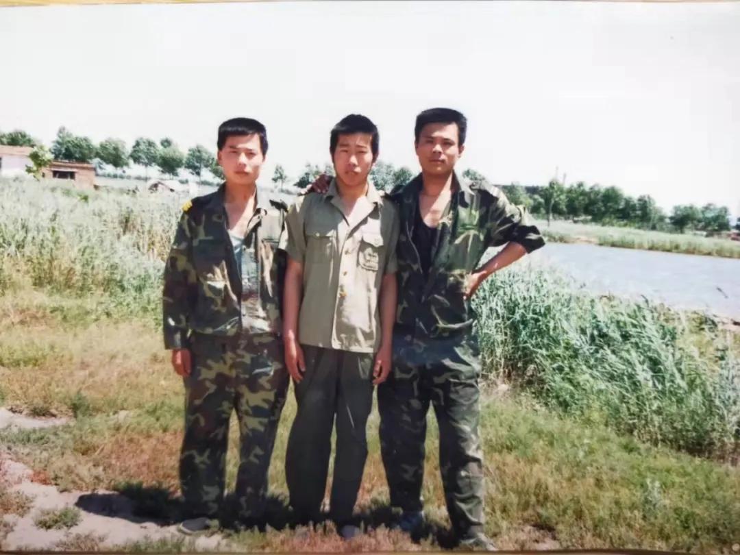 27军退伍老兵,东南亚卖粉条年入300万!