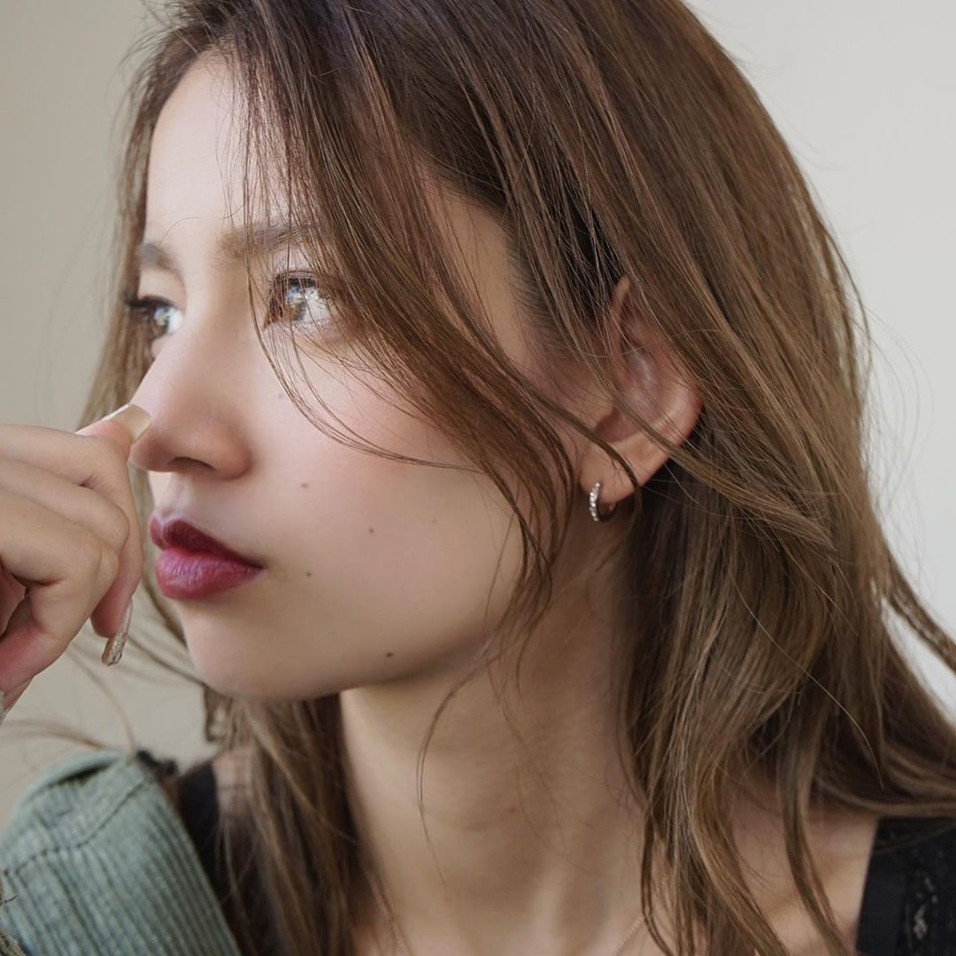 2020最火发型卷发侧颜刘海,2020年流行的日系发型图片