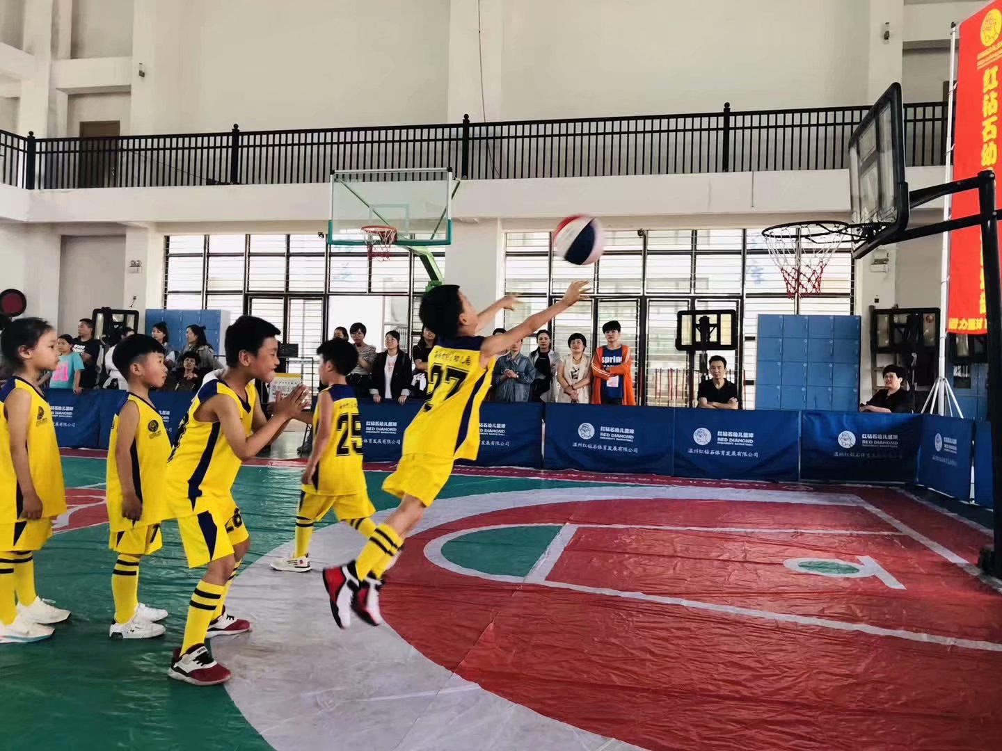 幼儿体育篮球活动的目标,幼儿篮球训练基础课程