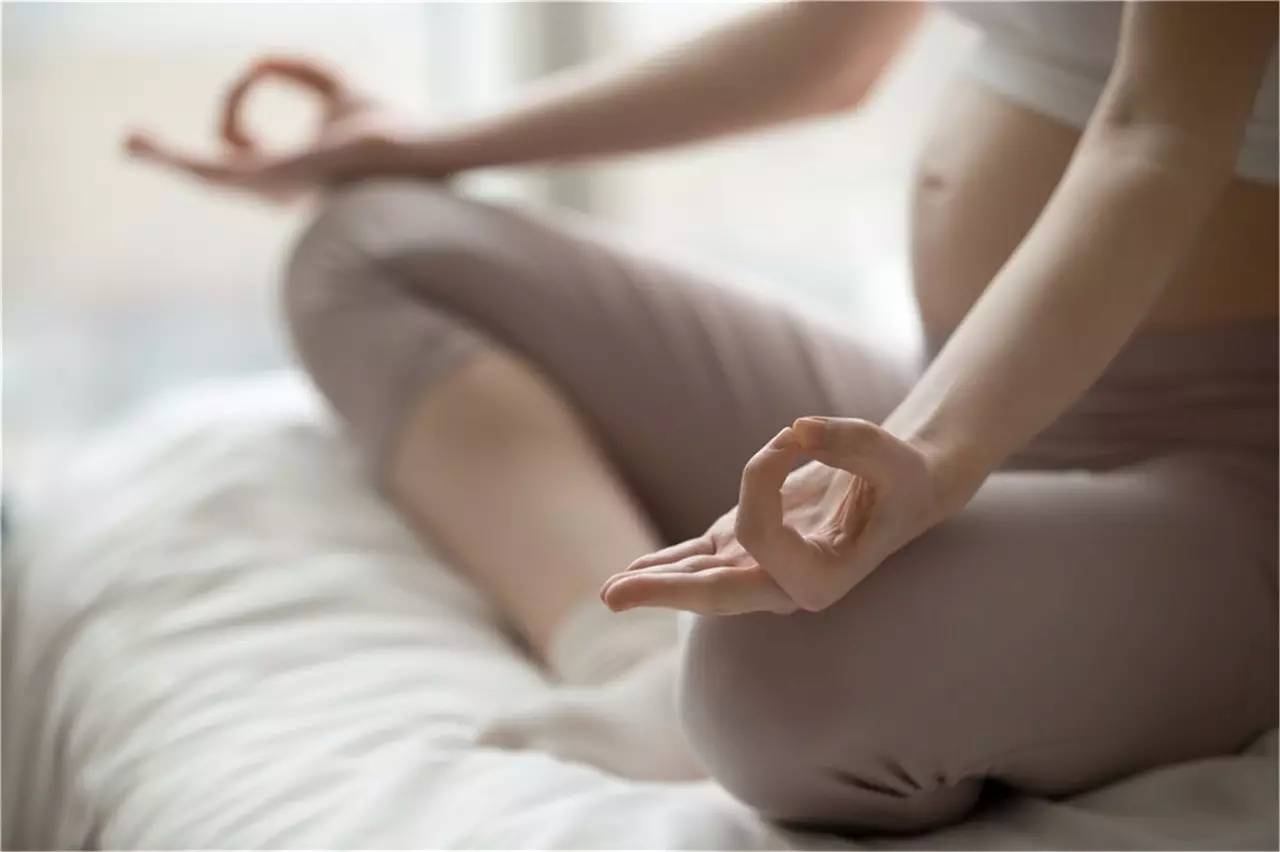 孕晚期宝宝入盆需要注意什么,进入待产期如何自查胎儿是否入盆