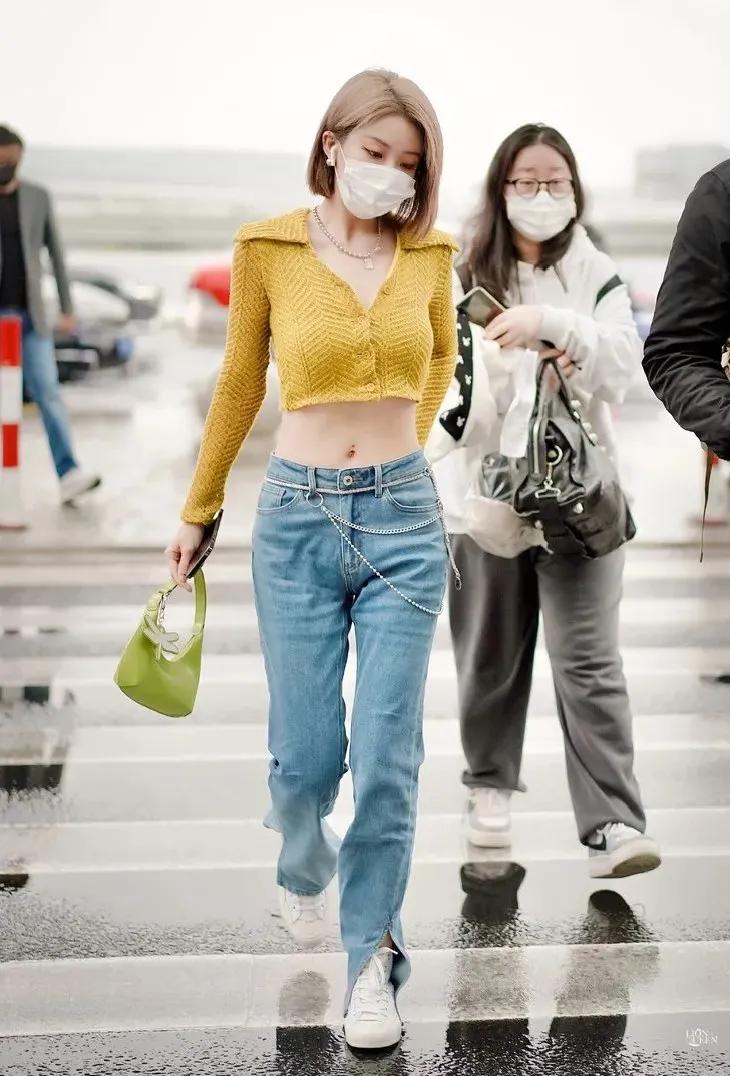 明星们脚上的球鞋，悄悄变贵了