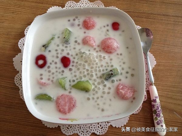 夏日教你做解渴好吃的,夏日水果捞制作方法摆摊