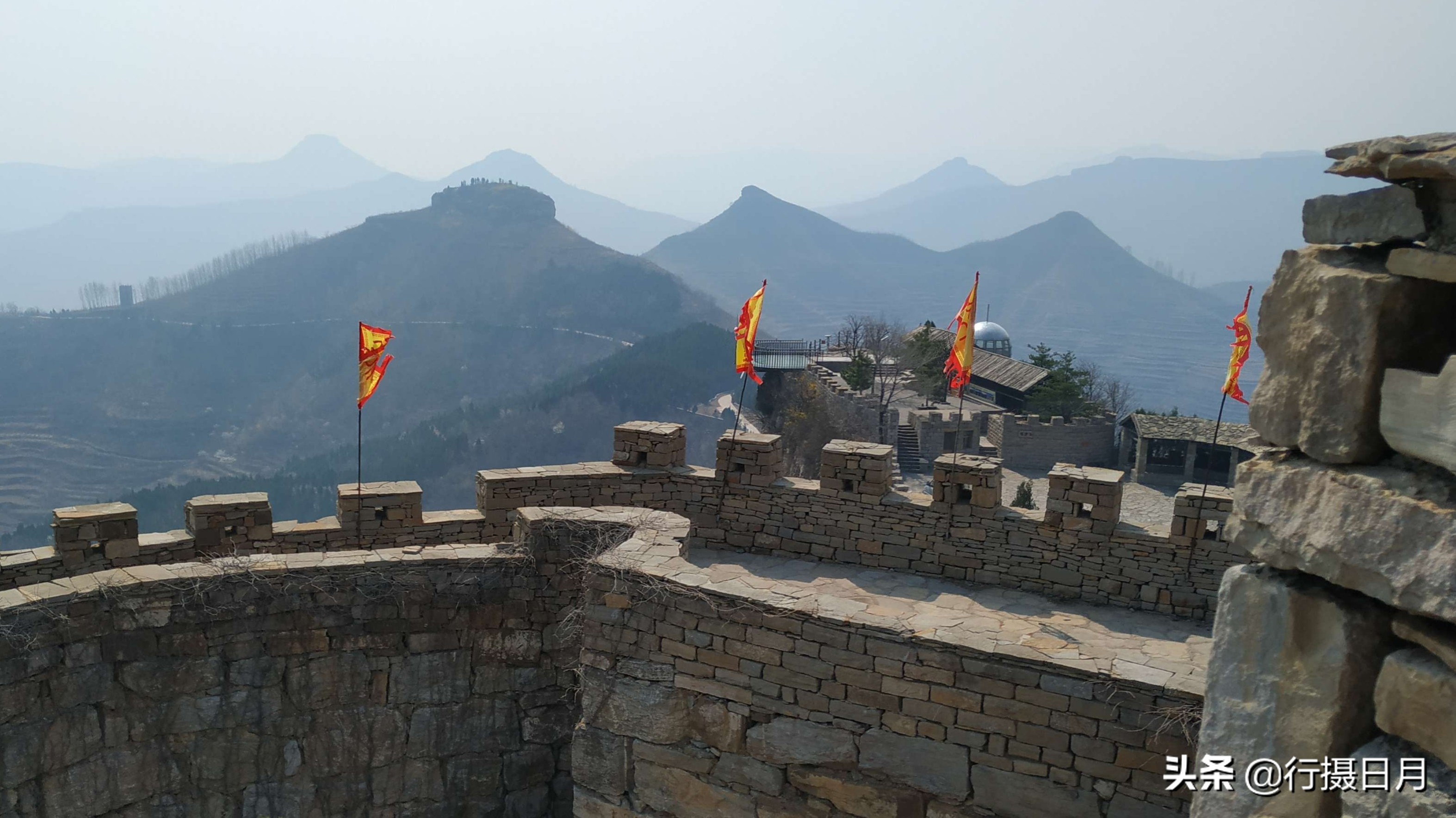 天上王城岩壁,神秘古国天上王城探秘2古墓解密