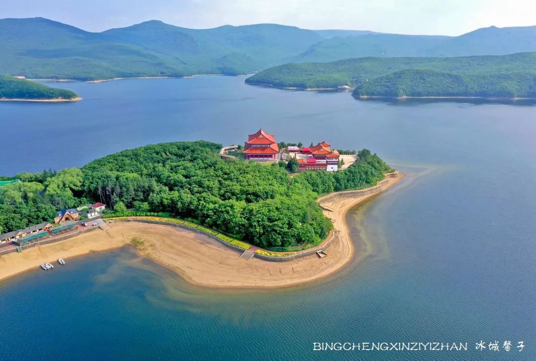 镜泊湖是堰塞湖吗,高山熔岩堰塞湖镜泊湖