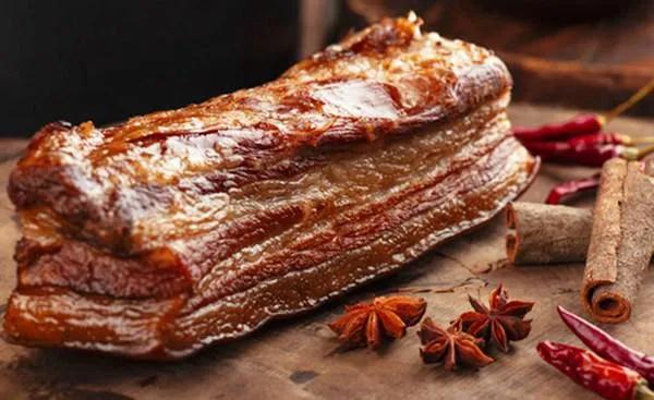 为什么柳州腌腊肉容易长霉,腌腊肉没有太阳都起了白色的霉