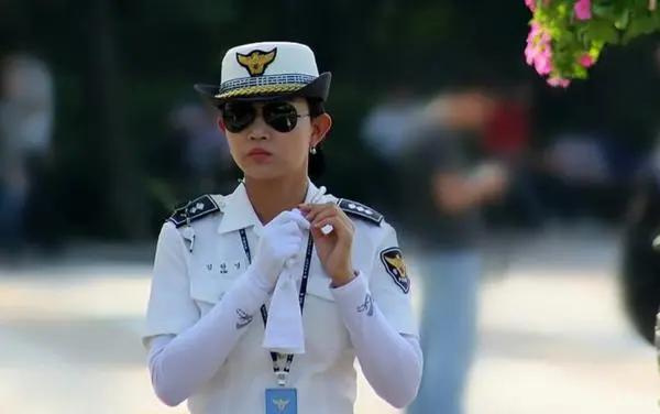 在公务员体制内有多好,公务员不同级别的生活待遇