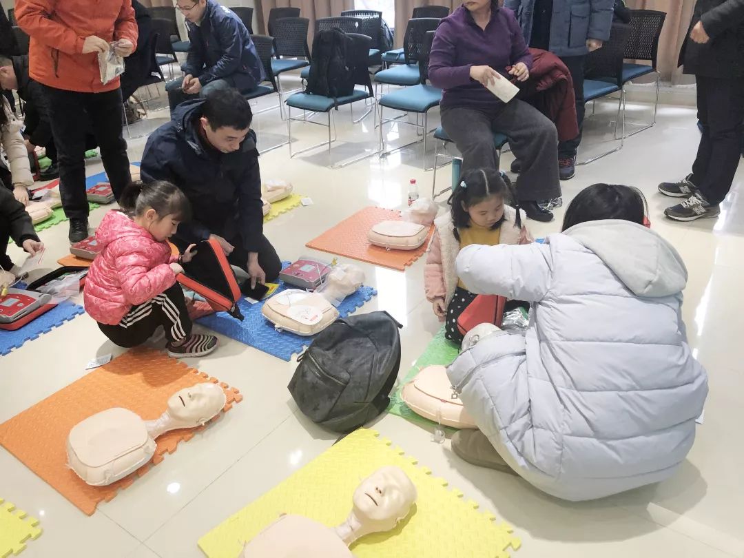 学会救助他人,学会急救挽救生命