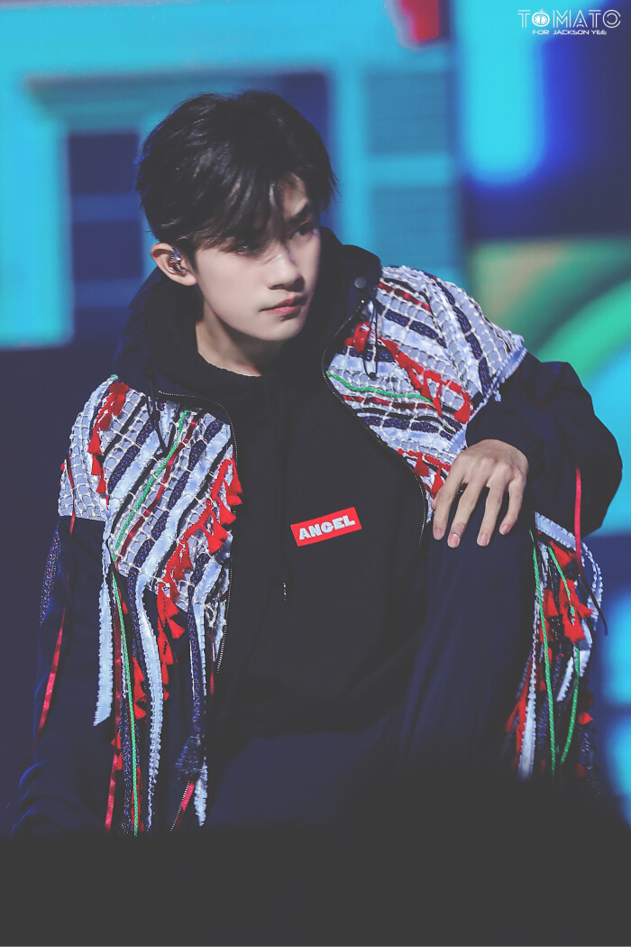 娱乐圈男明星最美的几双手,快来看看有没有你们的爱豆