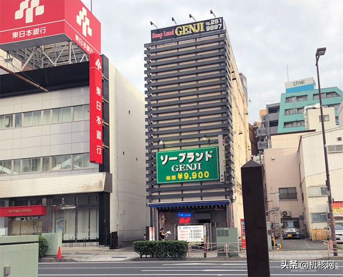 游戏中场景还原,人中之龙7横滨迷宫刷经验