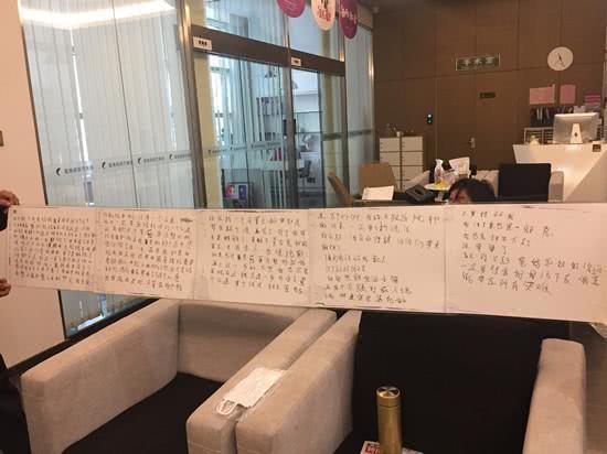 岳阳市23岁女子疑因整容失败自杀,整形机构否认责任、人去楼空