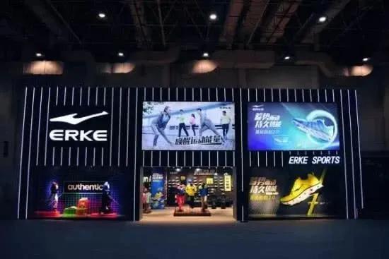 阿迪达斯清仓大降价,阿迪达斯被抢购