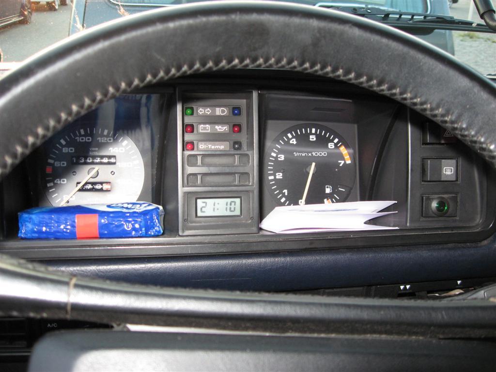 保时捷对比五菱神车,保时捷面包车有哪几款