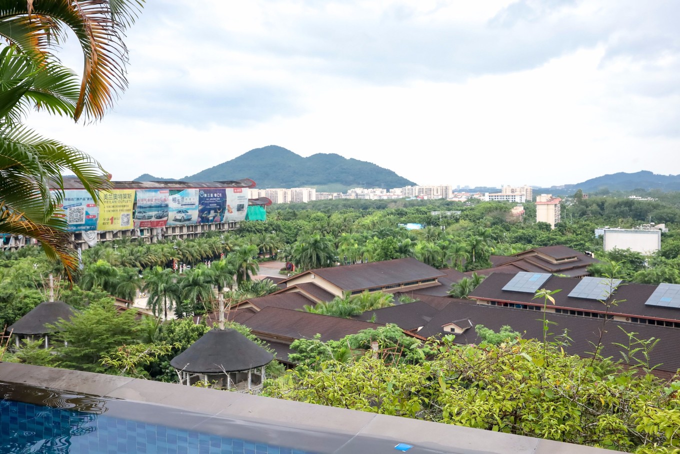 呀诺达雨林探险是什么,三亚呀诺达雨林正规吗